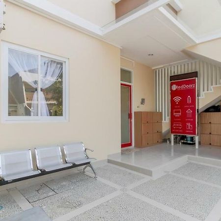Reddoorz Near Soekarno Hatta Airport Jakarta Exterior photo